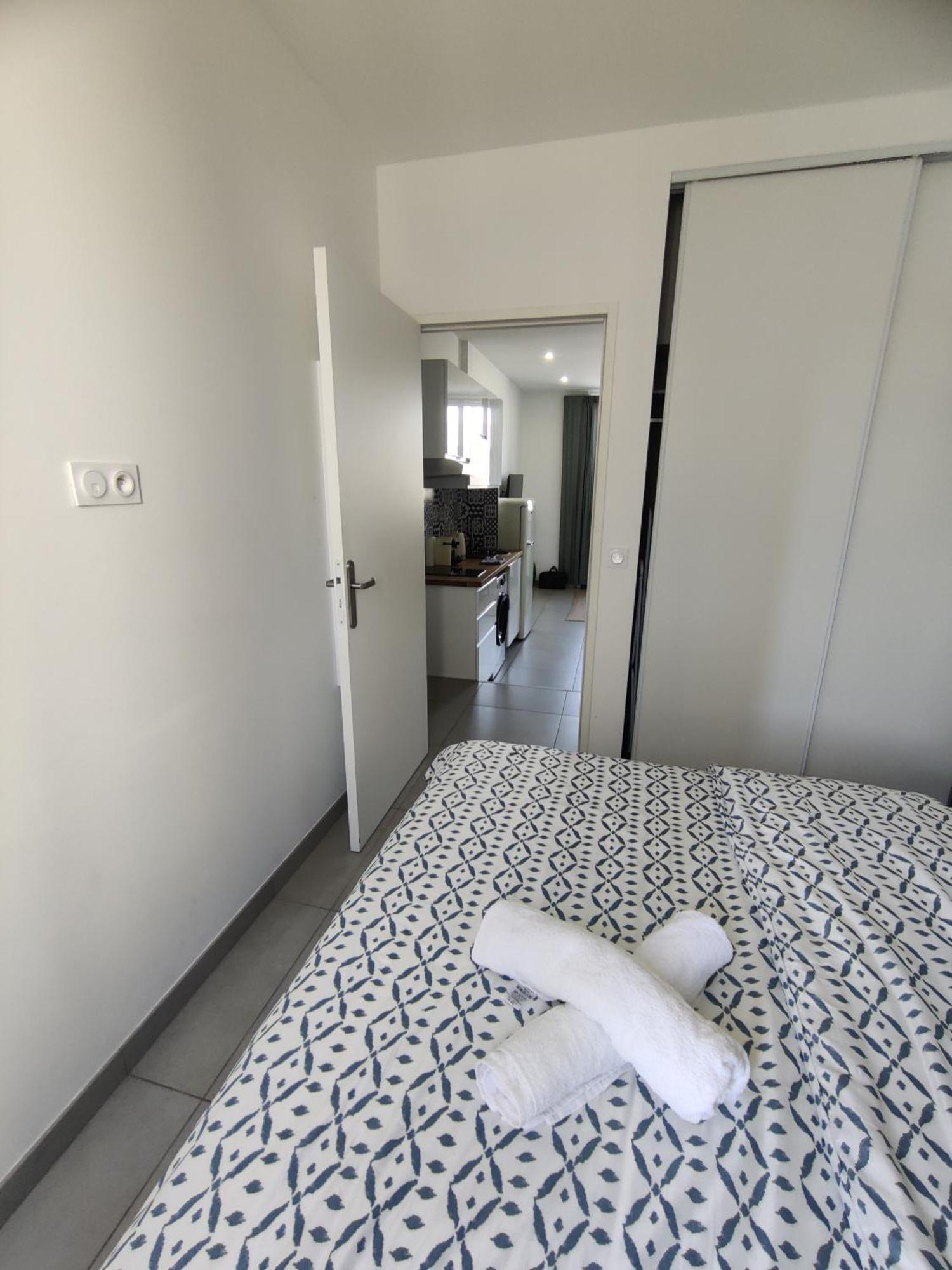 Le Pressense 2 Apartment Venissieux Exterior photo